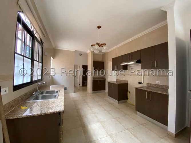 Casa en venta en Clayton YM