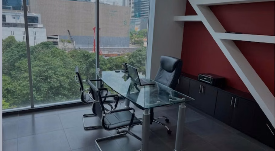 Oficina lista para trabajar en Obarrio | Amoblada | PH Office One
