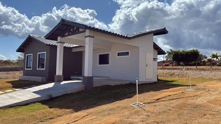 Casa Nueva en Venta en Alto Boquete – Proyecto Grand Canyon | Amplio Lote de Esquina | $198,000