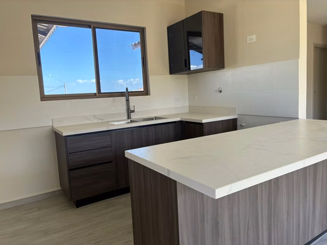 Casa Nueva en Venta en Alto Boquete – Proyecto Grand Canyon | Amplio Lote de Esquina | $198,000