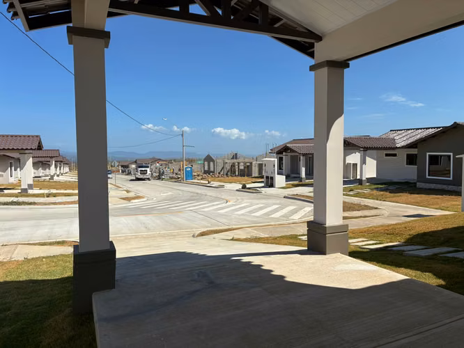 Casa Nueva en Venta en Alto Boquete – Proyecto Grand Canyon | Amplio Lote de Esquina | $198,000