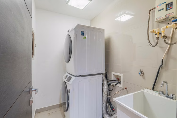 Se Vende | Apartamento 2 Recamaras | Amueblado | | PH Grand Tower - Punta Pacífica