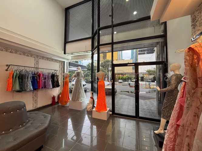 Alquiler de local comercial de 261m² en Obarrio 25JS9346 - Imagen 4