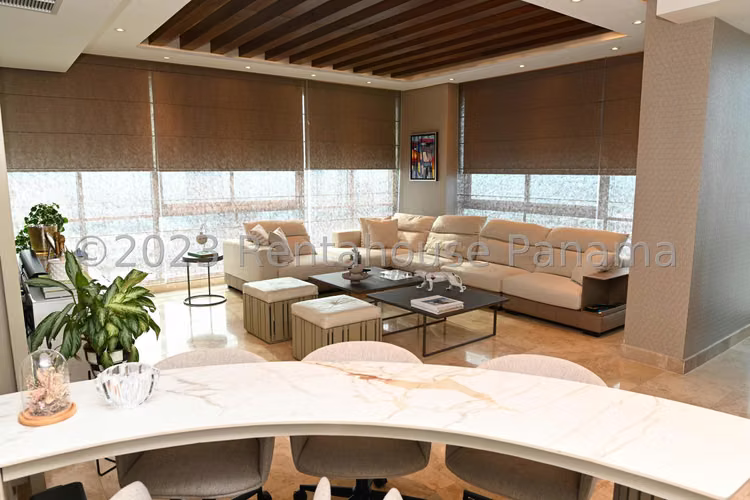 Apartamento en venta en Costa del Este YM