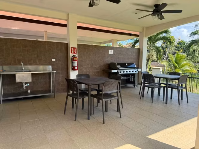 Venta Apartamento Embassy Village de 4 habitaciones Albrook Panamá JC