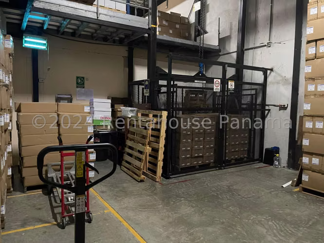 Galera en venta en Vía Centenario YM