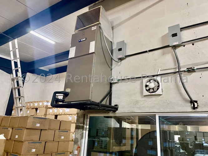 Galera en venta en Vía Centenario YM