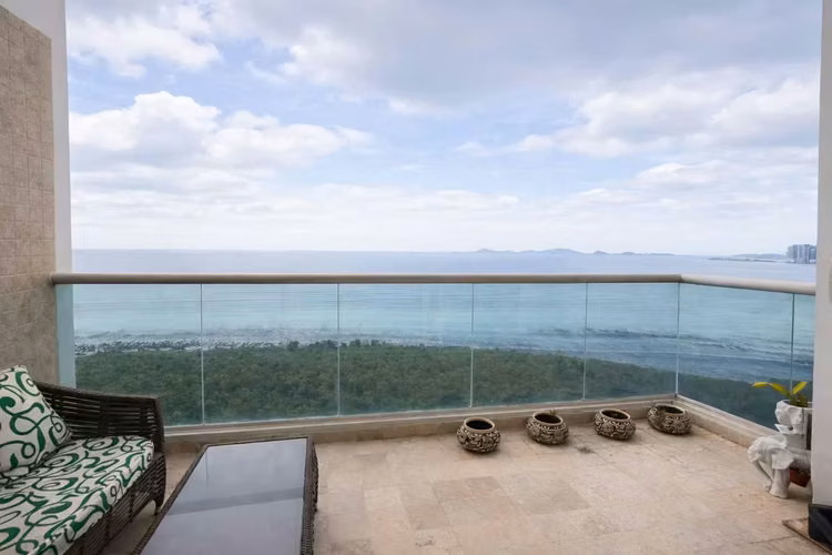 VENDO APARTAMENTO EXCLUSIVO EN COSTA DEL ESTE