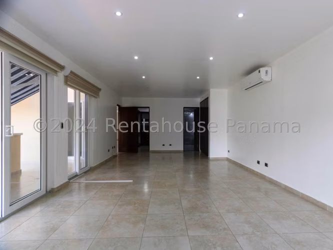 Casa en venta en Camino de Cruces YM