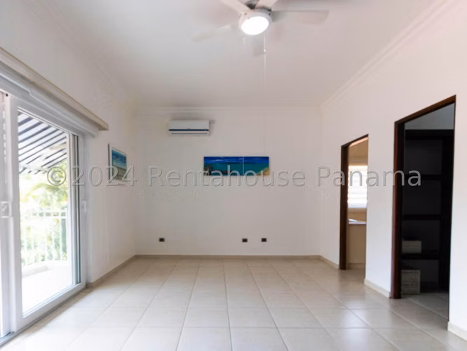 Casa en venta en Camino de Cruces YM