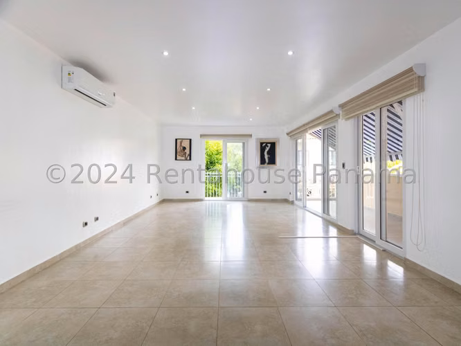 Casa en venta en Camino de Cruces YM