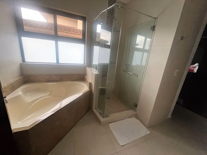 Embassy Club Oportunidad Venta de Casa Unifamiliar de 4 Habitaciones Clayton, Panamá JC - Imagen 7