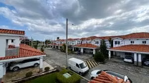 Venta de Casa con 251m2 en Versalles PH Quintas de Versalles 26-6050SR