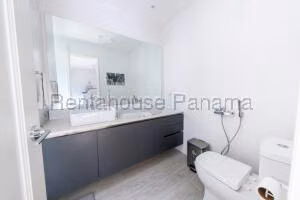 Venta de Apartamento con 334m2 en Punta Pacifica PH Peninsula 26-6149SR