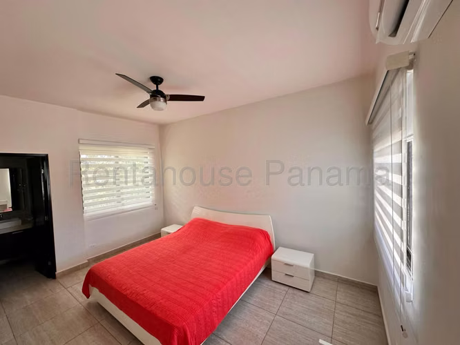  CASA EN VENTA EN PANAMÁ PACÍFICO BDP