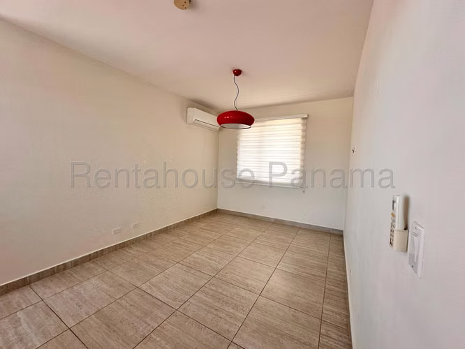  CASA EN VENTA EN PANAMÁ PACÍFICO BDP
