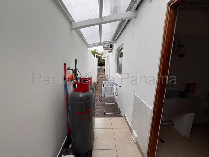  CASA EN VENTA EN ALTOS DE PANAMÁ BDP - Imagen 17
