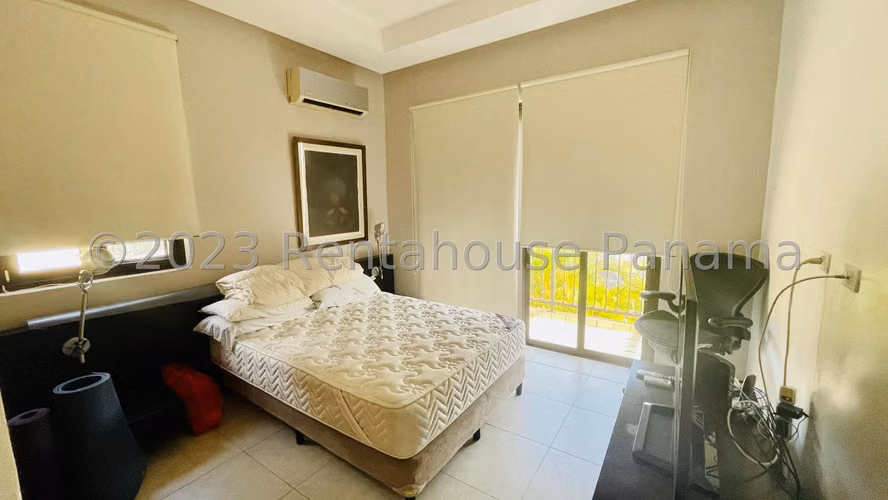 Casa en Alquiler en Clayton AFC 24-7867