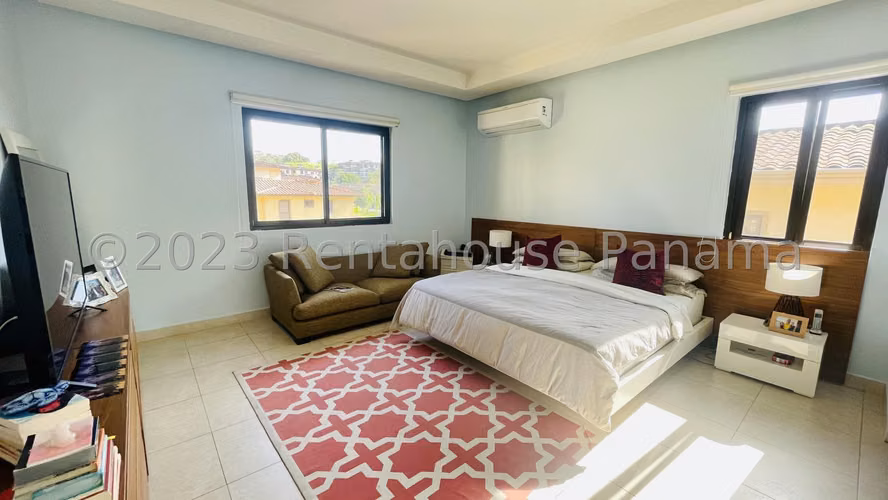 Casa en Alquiler en Clayton AFC 24-7867