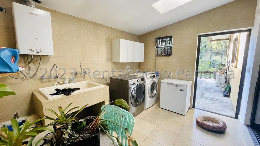 Casa en Alquiler en Clayton AFC 24-7867