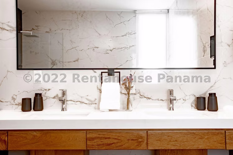  CASA EN VENTA EN PLAYA VENAO BDP