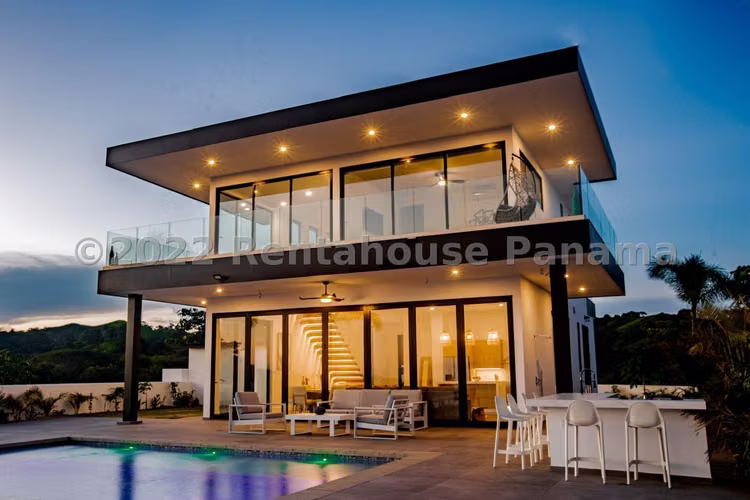  CASA EN VENTA EN PLAYA VENAO BDP
