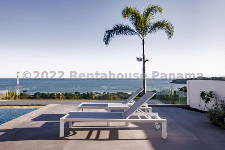  CASA EN VENTA EN PLAYA VENAO BDP