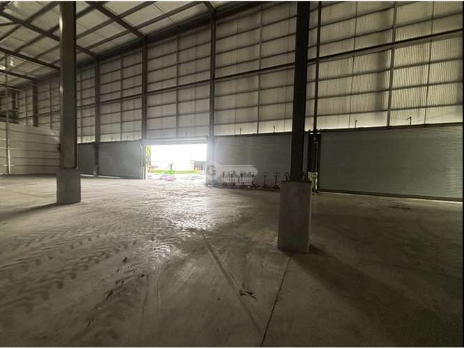 BODEGA EN LAS MAÑANITAS / USO COMERCIAL / 2738M /  PARQUE INDUSTRIAL