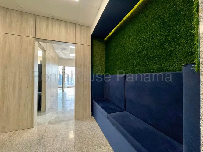 Oficina Comercial en Alquiler en Avenida Balboa JG