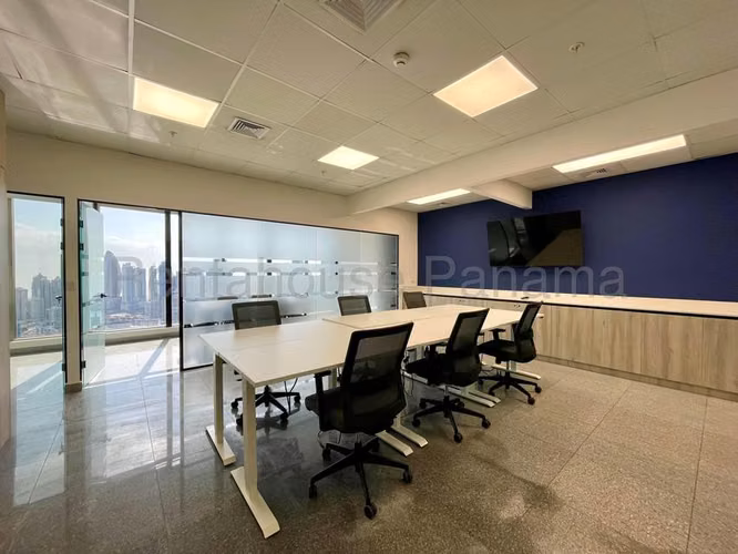 Oficina Comercial en Alquiler en Avenida Balboa JG
