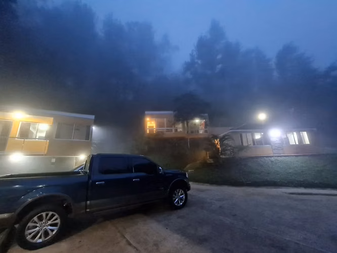 VENDO CASAS EN CERRO AZUL / 3 CABAÑAS / 2,400m² / ÁREA PRIVADA / JACUZZI / TERRAZA