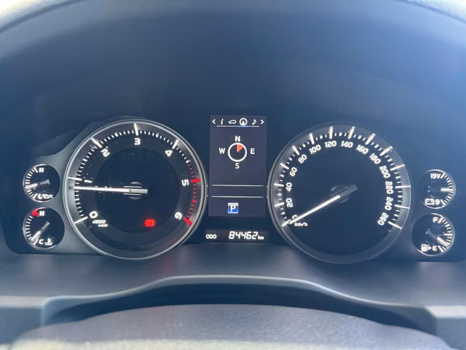 TOYOTA LAND CRUISER