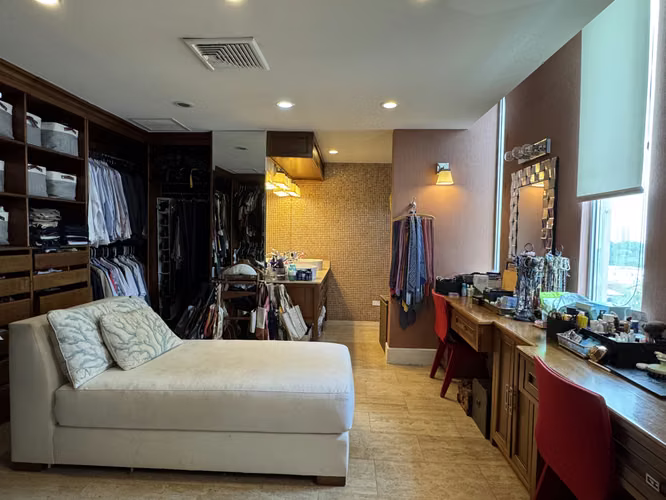 Vendo Apartamento frente al Parque Omar