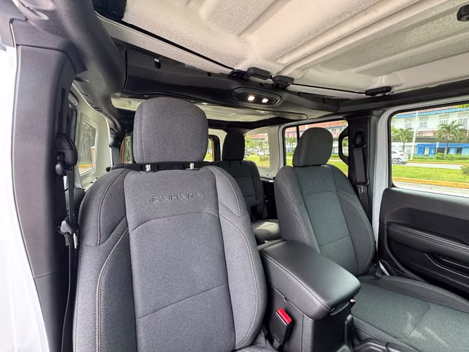 2024 JEEP WRANGLER SAHARA - Imagen 16