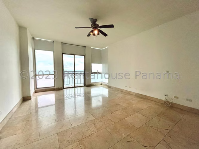 Venta de Apartamento de 323 m2 en PH Pacific Point, Punta Pacífica 24-9250GG