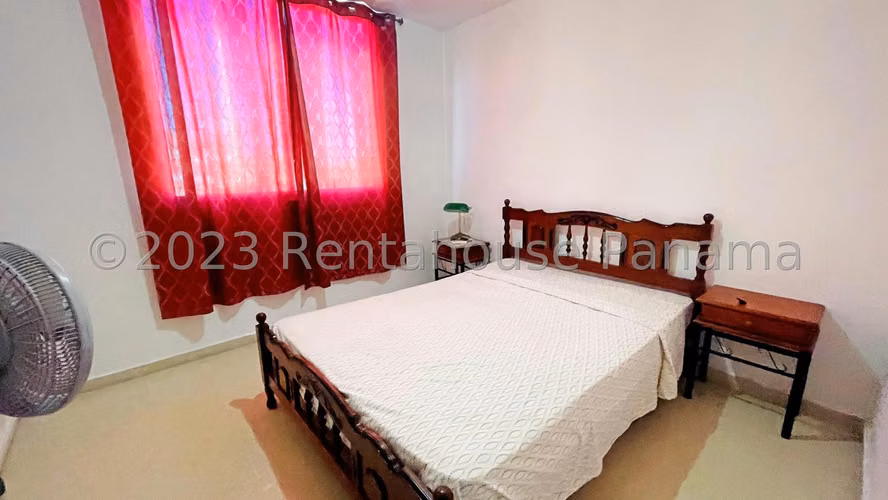 Alquiler de apartamento en Altos de Santa Maria AK