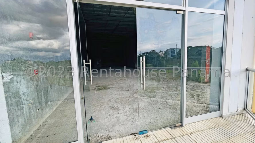 Alquiler de local comercial en Costa Sur AK