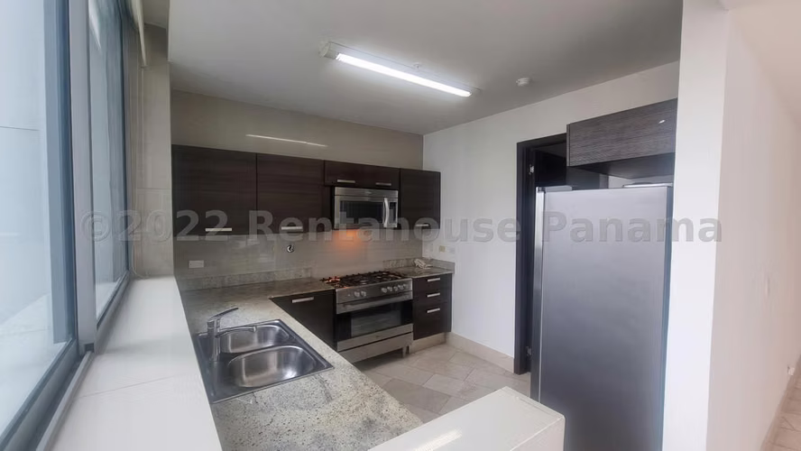 alquilo apartamento en punta pacifica OF 26-5217