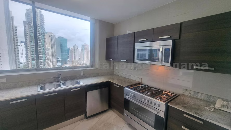 alquilo apartamento en punta pacifica OF 26-5217