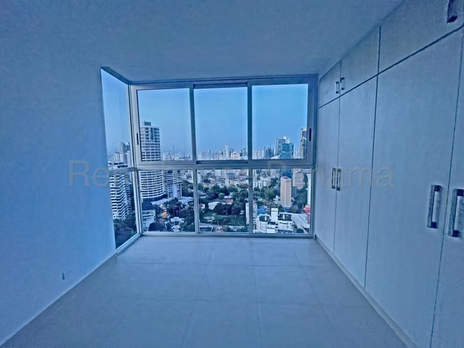 Venta de apartamento en La Cresta AK