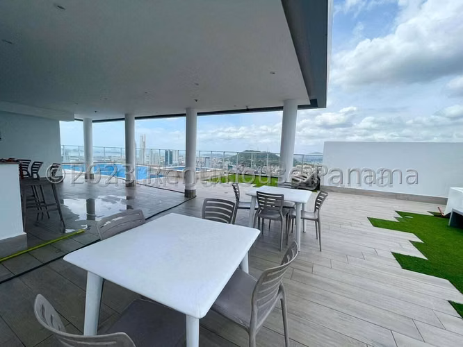 Venta de apartamento en La Cresta AK