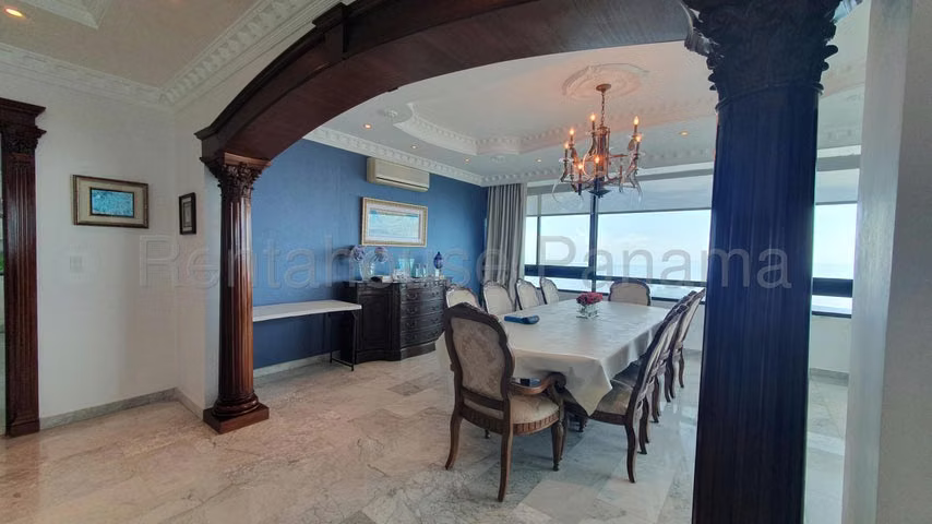 Venta PH Coastal Tower JM