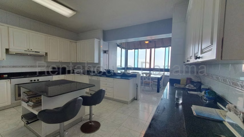 Venta PH Coastal Tower JM
