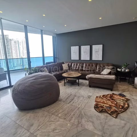 Venta PH Ocean Front JM