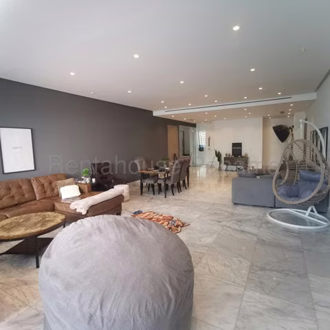 Venta PH Ocean Front JM