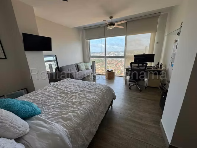 Se Vende Apartamento en Costa del Este LA26-5386