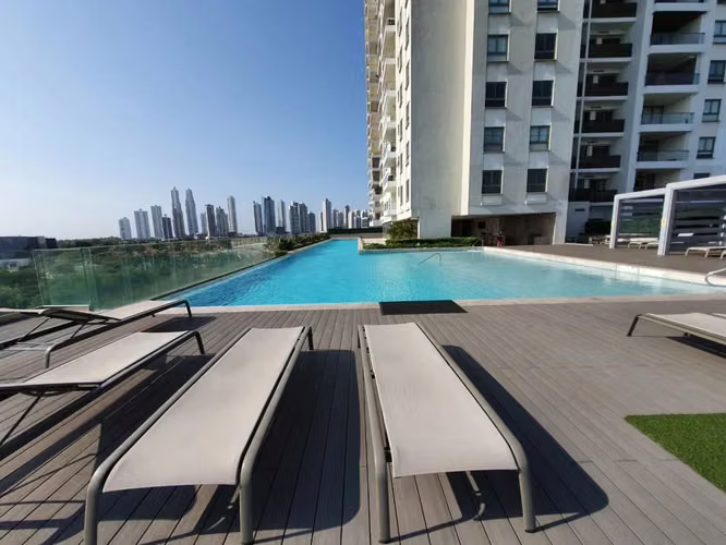 LUXURY APARTMENT FOR SALE IN SANTA MARÍA – ELEGANT GOLF COMMUNITY