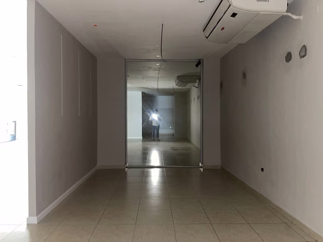 ALQUILER DE LOCAL COMERCIAL - Imagen 4