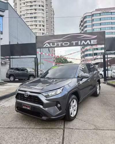 TOYOTA RAV4 2022 POCOS KMS