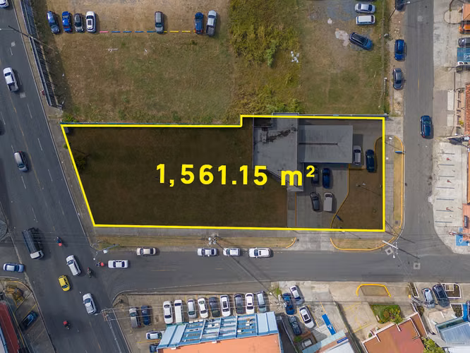 Se vende terreno frente a Via Porras de 1,561.15m2 - Imagen 5
